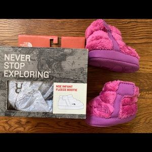 Northface Baby Girl Booties Size 1 NWT